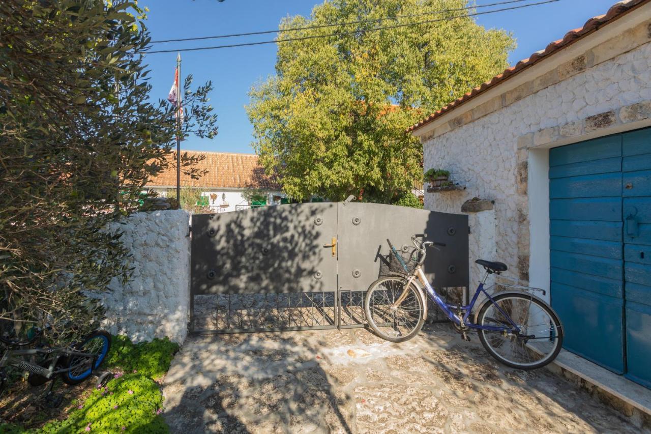 Anica&Jaglica Villa Bristane Exterior photo