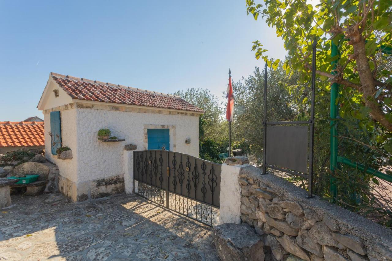 Anica&Jaglica Villa Bristane Exterior photo